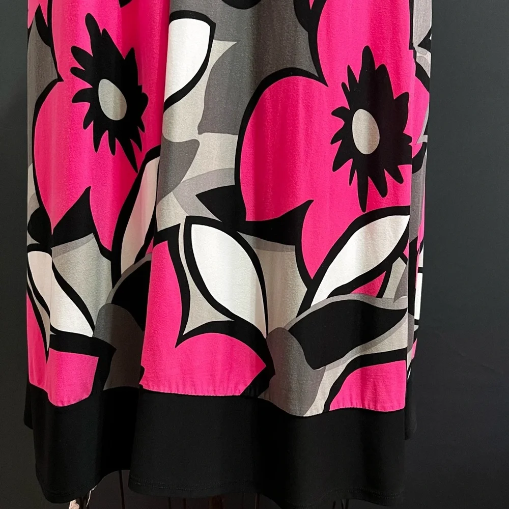 Halter Dress - Picture 7 of 9